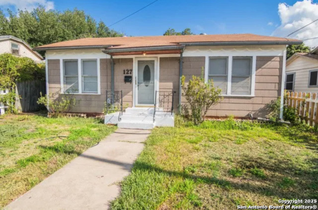 Image 17 of 17 For 127 Kaine  