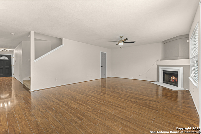 Image 10 of 29 For 10426 Manor Crk