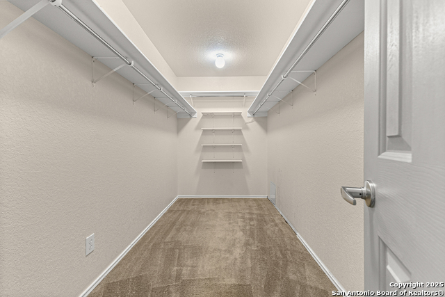 Image 25 of 29 For 10426 Manor Crk