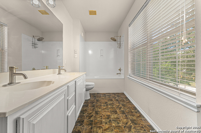 Image 26 of 29 For 10426 Manor Crk