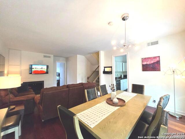 Image 8 of 39 For 7707 Broadway  24a