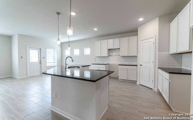 Image 3 of 22 For 2851 Davis Trace