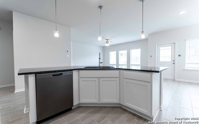 Image 7 of 22 For 2851 Davis Trace