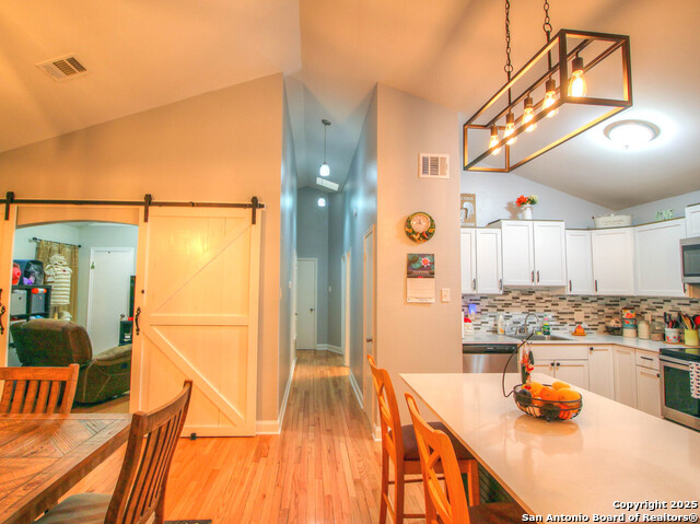 Image 12 of 49 For 213 Bluebonnet