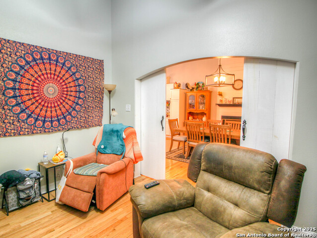 Image 19 of 49 For 213 Bluebonnet