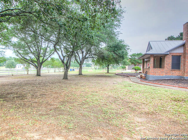 Image 37 of 49 For 213 Bluebonnet