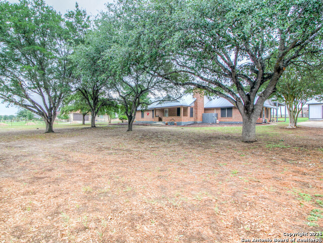 Image 41 of 49 For 213 Bluebonnet