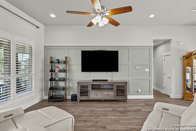 Image 10 of 75 For 100 Ashton W