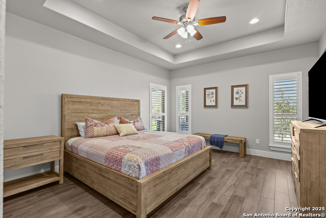 Image 26 of 75 For 100 Ashton W