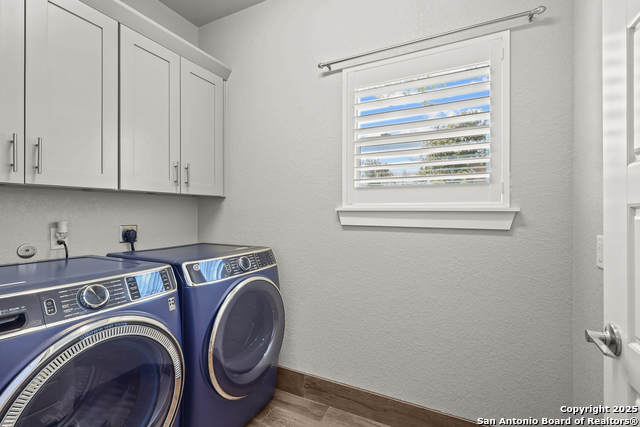 Image 41 of 75 For 100 Ashton W