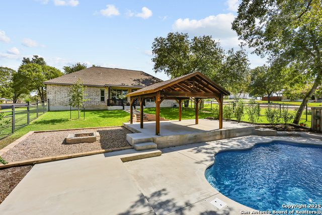 Image 43 of 75 For 100 Ashton W