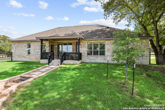 Image 45 of 75 For 100 Ashton W