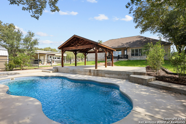 Image 50 of 75 For 100 Ashton W