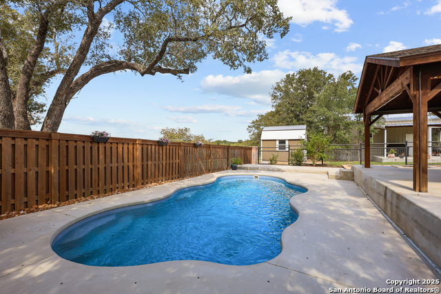 Image 73 of 75 For 100 Ashton W