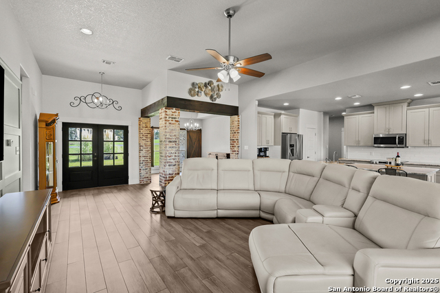 Image 8 of 75 For 100 Ashton W