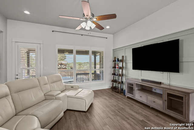 Image 9 of 75 For 100 Ashton W