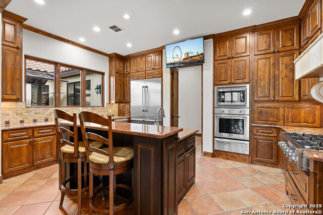 Image 18 of 65 For 179 Riverwood