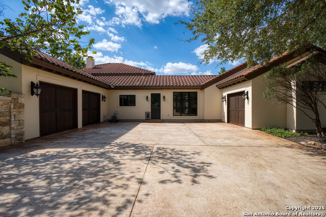 Image 49 of 65 For 179 Riverwood