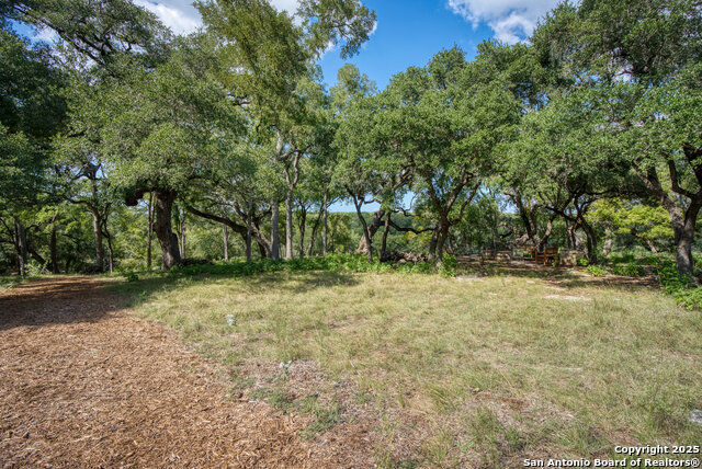 Image 52 of 65 For 179 Riverwood