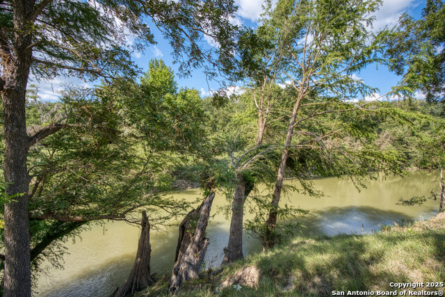 Image 57 of 65 For 179 Riverwood