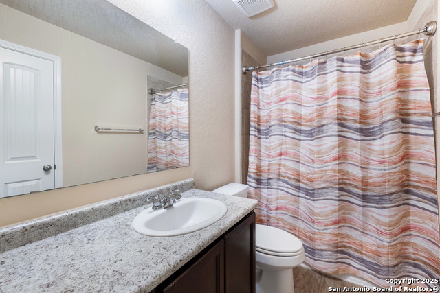 Image 23 of 31 For 8415 Blackstone