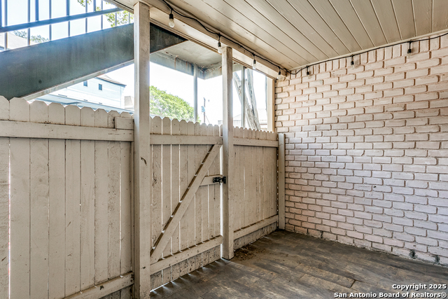 Image 21 of 23 For 109 Ruelle  109-a