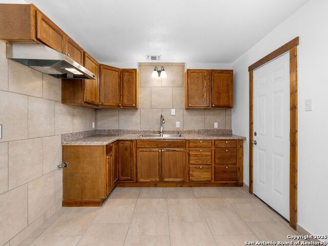 Image 12 of 29 For 511 5th  
