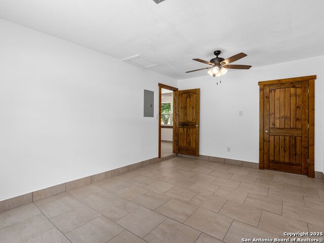 Image 16 of 29 For 511 5th  