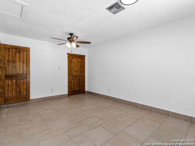 Image 17 of 29 For 511 5th  