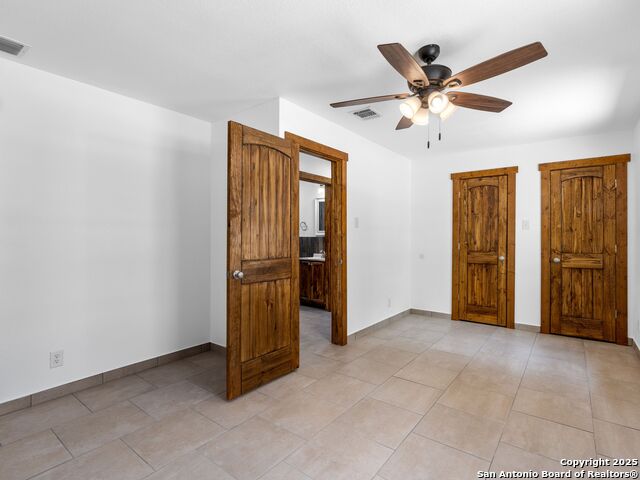 Image 21 of 29 For 511 5th  