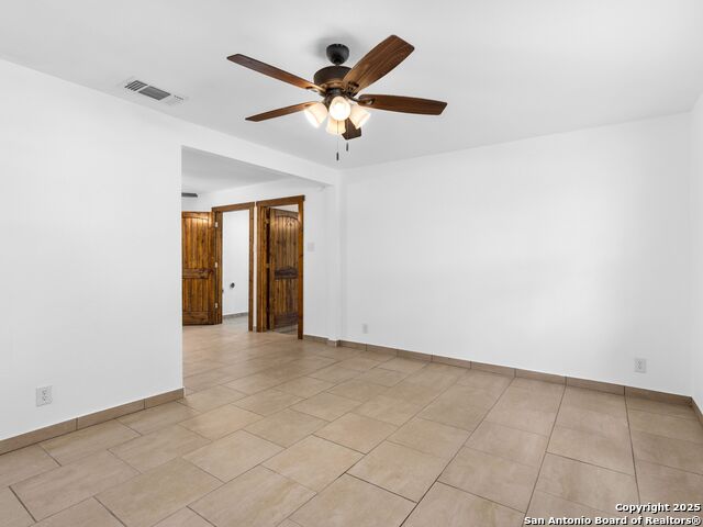 Image 7 of 29 For 511 5th  