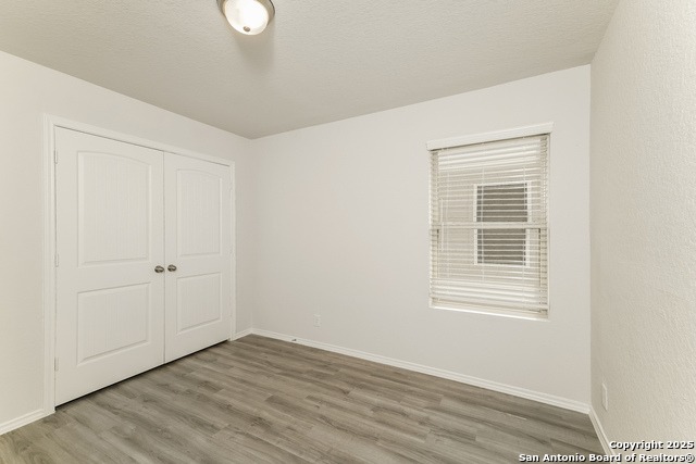 Listing photo id 9 for 2354 Applewhite Meadow