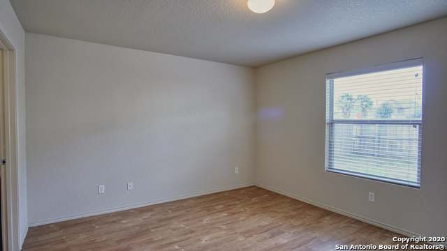 Listing photo id 2 for 8935 Bonnie Butler