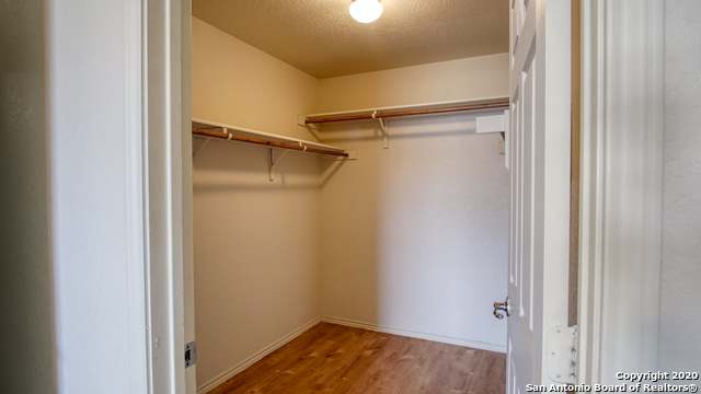 Listing photo id 5 for 8935 Bonnie Butler