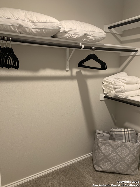 Listing photo id 13 for 7130 Pandora