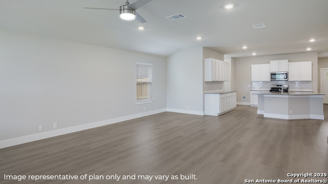 Image 10 of 28 For 20931 Stonework Spur