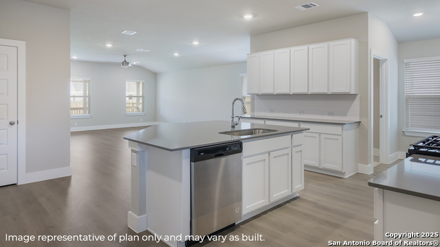 Image 3 of 28 For 20931 Stonework Spur