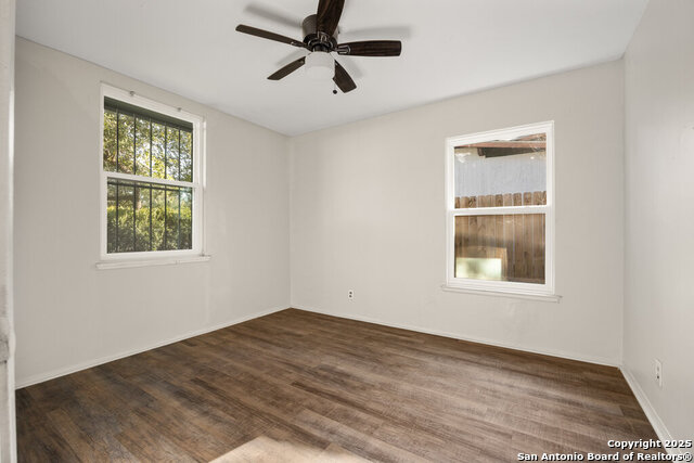 Image 15 of 22 For 2426 Spicewood