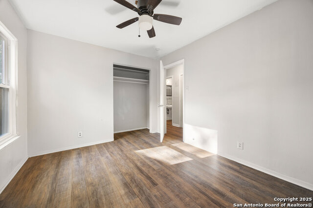 Image 16 of 22 For 2426 Spicewood