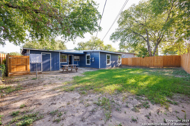 Image 18 of 22 For 2426 Spicewood