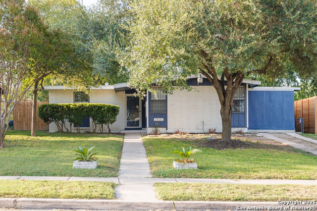 Image 2 of 22 For 2426 Spicewood