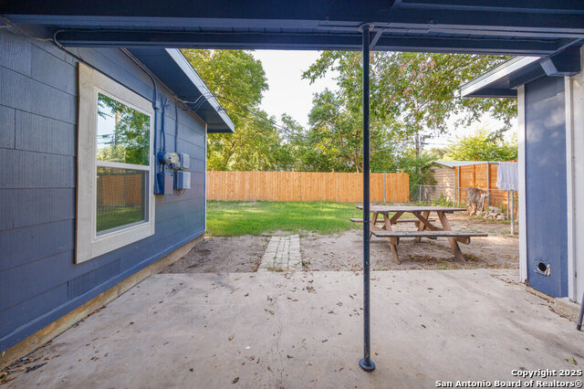 Image 20 of 22 For 2426 Spicewood