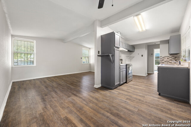 Image 3 of 22 For 2426 Spicewood