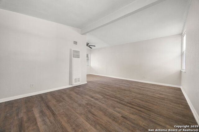 Image 4 of 22 For 2426 Spicewood