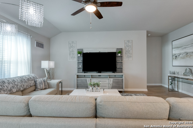 Image 18 of 42 For 3056 Beringer