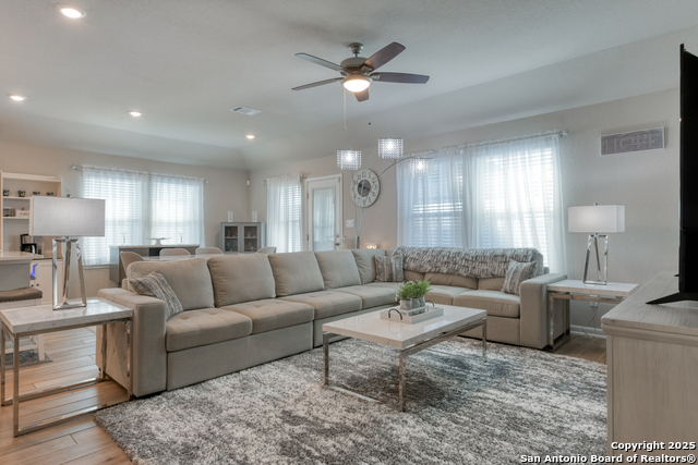 Image 20 of 42 For 3056 Beringer