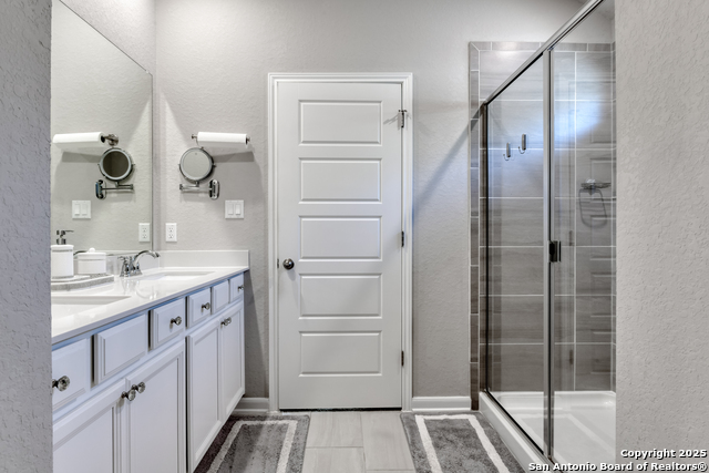 Image 25 of 42 For 3056 Beringer