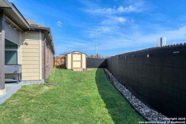 Image 33 of 42 For 3056 Beringer