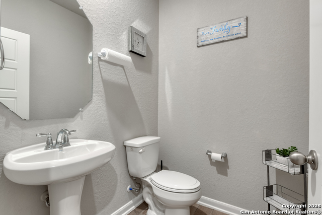 Image 8 of 42 For 3056 Beringer