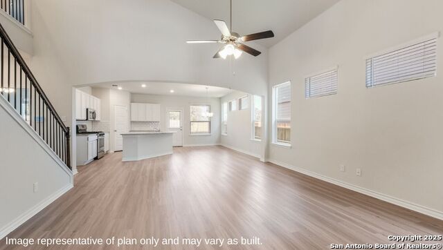 Listing photo id 1 for 21068 Millstream Bend